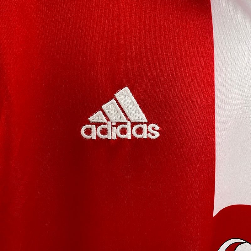 Adidas Sponsor
