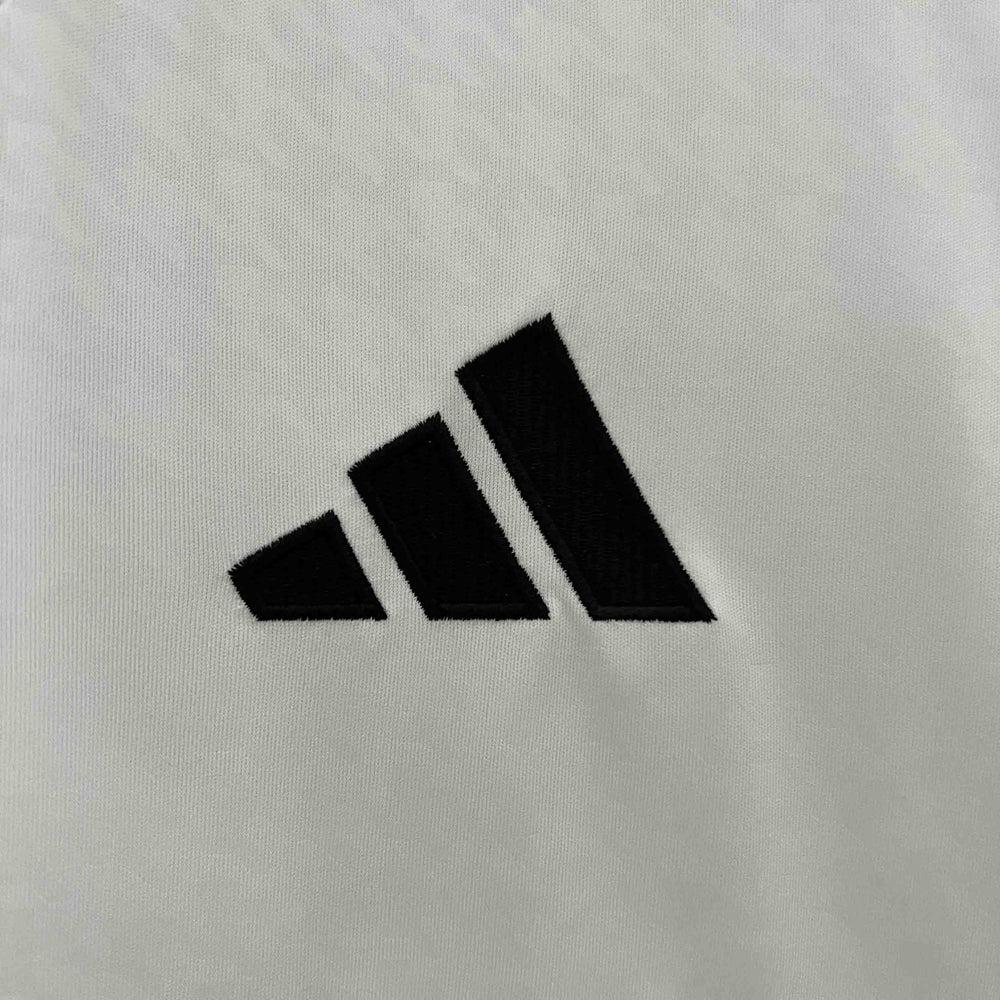 Adidas Sponsor